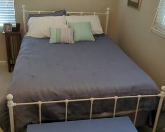 White Metal Twin Bed Frame with Spindle Headboard and Footboard
