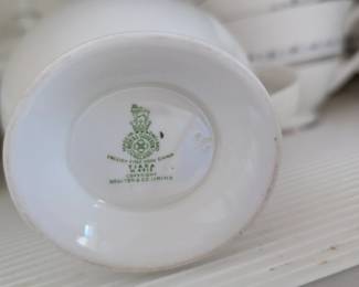 Royal Doulton Tiara H. Dinnerware Set third image