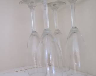 Clear Glass Wine Glasses
