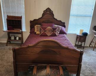 2nd antique bed