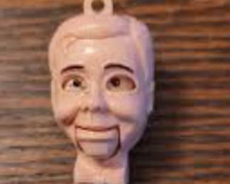 Vintage Jerry MaHoney Ventriloquest Dummy Key Chain In Good Condition.