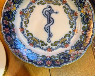 Royal Tichelaar Makkum Dutch flow blue medical plate