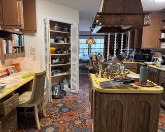 Kitchen. Drawers are full too