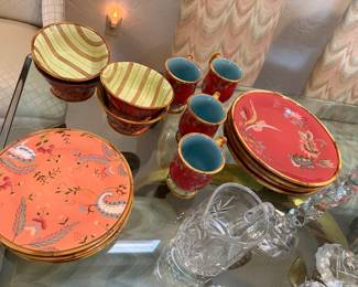 Pretty Tracy Porter set of colorful dishes