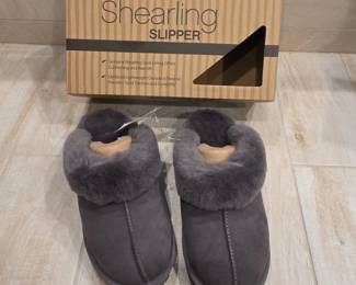 Kirkland Signature Ladies Shearling Slipper