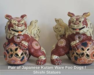 Pair of Japanese Kutani Ware Foo Dogs or Shishi Statues