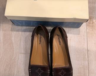 St. Johns Bay Womens Dark Brown Leather Loafer Shoes with Decorative Stitching