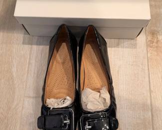 Naturalizer Womens Black Patent Leather Ballet Flats with Buckle