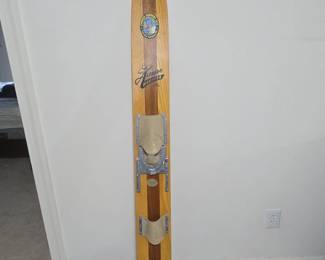 Alfredo Mendoza Twin Champion Cypress Gardens Wood Water Ski