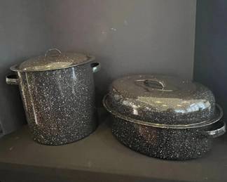 Granite Ware Enamelware Roasting Pan and Stock Pot Set