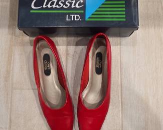 Cape Classic LTD. Red Leather Pumps