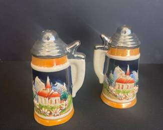 German Beer Stein Shaker Set second image