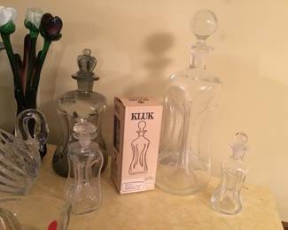 Kluk pinched glass containers