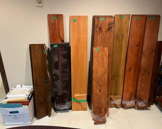 MORE DISPLAY SHELVES