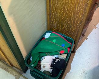 basement to the left straight back to the left