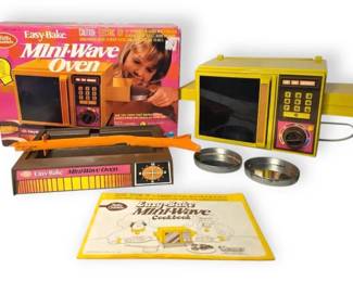 1978 EasyBake MiniWave Oven
