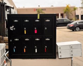 Locker Cabinet / Cubby w/ Keys