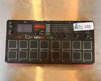 Akai MPX16 - Sample Recorder & Player