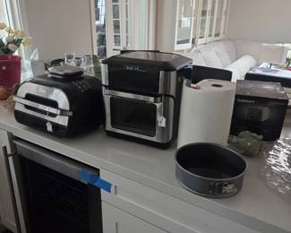 Kitchen and appliances 