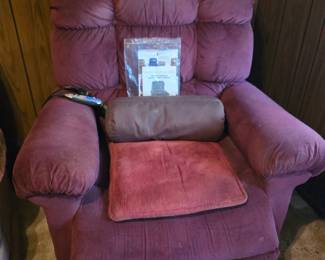 Motorized lift chair