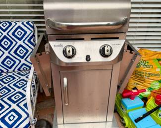 Petite Charbroil gas grill
