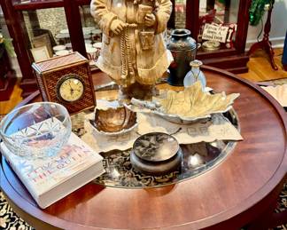 Nesting coffee table.