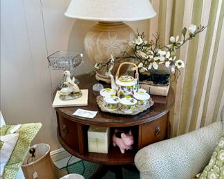 Vintage Drum lamp table.