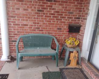 Plastic bench table sold