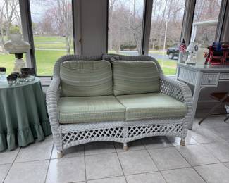 Very nice indoor wicker furniture set