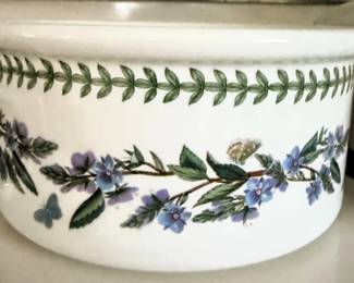 Botanic Garden collection by the British brand Portmeirion - Speedwell (botanical name: Veronica chamaedrys)