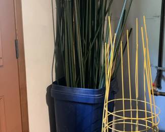 Garden Spikes Tomato Cages And Terracotta Strawberry Pot