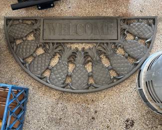 Solid metal welcome mat