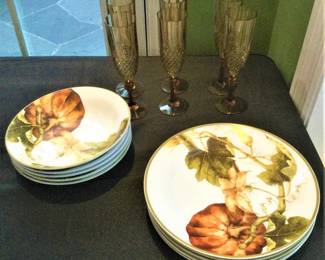 William Sonoma Botanical Pumpkin