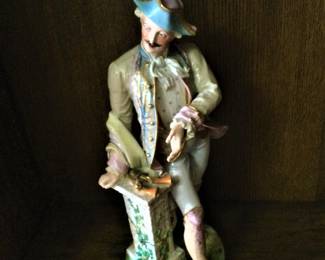 Biddle Banks Baily Figurine
