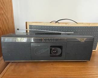 Toshiba AM/FM Stereo Cassette Recorder Boombox