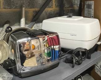 Corning Ware Electric Skillet & Vtg Toaster