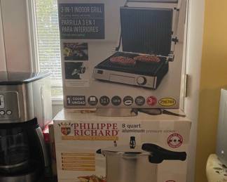 SilverCrest 3-in-1 Indoor Grill and Philippe Richard 8-Quart Aluminum Pressure Cooker