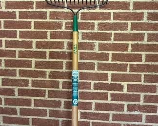 AMES 16-Tine Garden Rake
