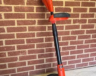 Black & Decker Electric String Trimmer 