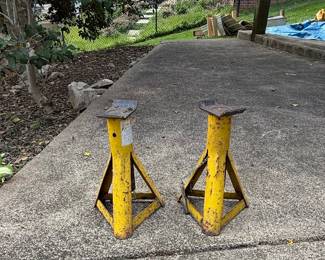 Yellow Jack Stands