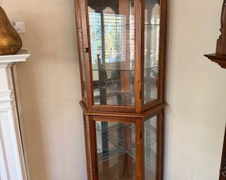 PAIR OF DISPLAY CABINETS