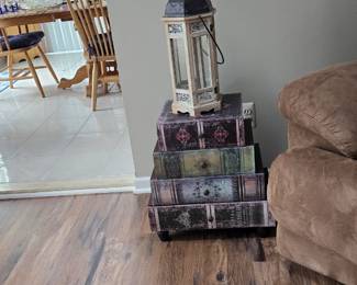 Stack Drawer, Lantern