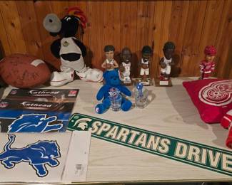 Hocket and Lions Items