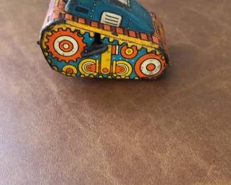 Vintage Wind-Up Tin Toy Tank