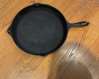 13.5” Cast Iron Skillet with Helper Handle