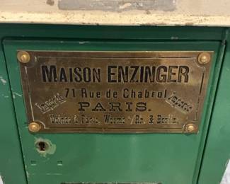 Vintage 1940’s Maison Enzinger Paris Green Metal Mailbox