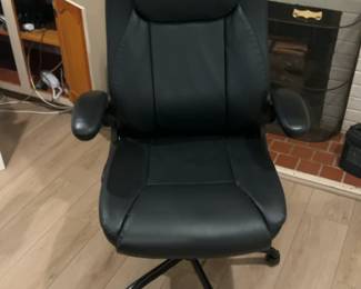 Neo Chair Ergonomic High-Back Faux Leather Executive Office Chair