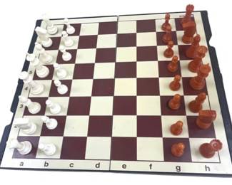 Myung-In Magnetic Travel Chess Set