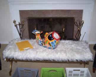 SHAGGY WHITE BENCH & FISH PLANTER