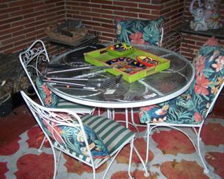 WROUGHT IRON TABLE & CHAIRS